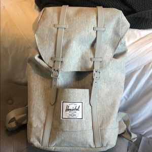 Herschel retreat backpack